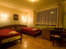 SAJMINO gospoda hotel mazurskie jeziora Mazury Ostr�da